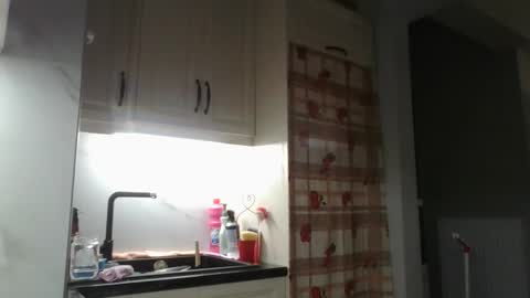 Snapshot of cleopatravodos chatting on March 2026 09:21:02 PM cleopatravodos online show from March 2026 09:21:02 PM