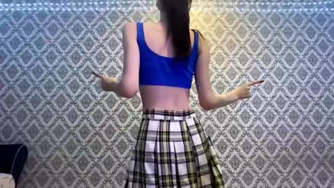 Cleo online show from December 2025 07:53:02 PM