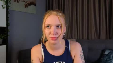 Alexandra online show from October 2025 01:56:02 PM