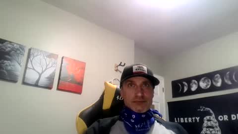 Snapshot of clintwood12 chatting on December 2024 06:45:01 AM chad online show from December 2024 06:45:01 AM