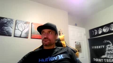 Snapshot of clintwood12 chatting on January 2025 04:00:02 AM chad online show from January 2025 04:00:02 AM