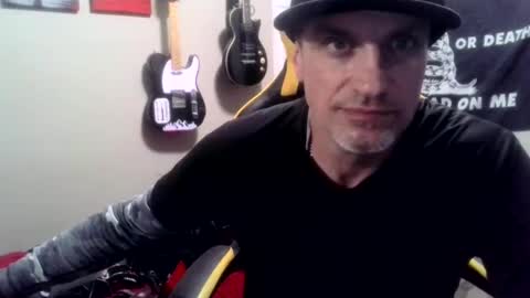 Snapshot of clintwood12 chatting on March 2025 06:51:01 AM chad online show from March 2025 06:51:01 AM