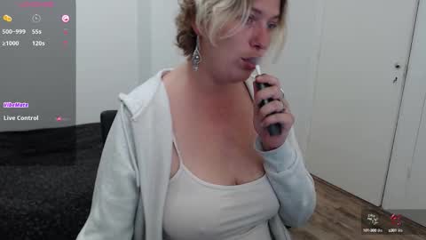 Syl  online show from October 2025 01:31:02 PM