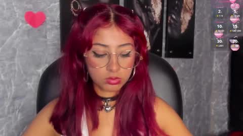 Snapshot of cloe__hills chatting on February 2025 02:59:02 PM Cloe online show from February 2025 02:59:02 PM