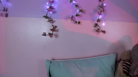 Snapshot of cloe_leeee chatting on January 2025 07:39:01 AM Cloe Leeee online show from January 2025 07:39:01 AM