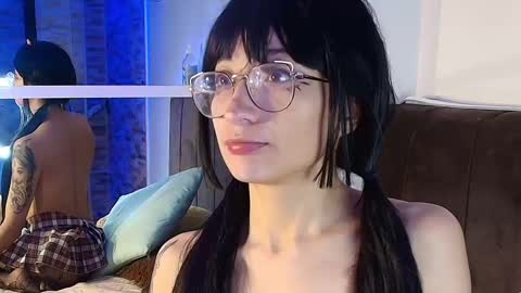 Snapshot of cloe_leeee chatting on September 2025 01:02:01 PM Cloe Leeee online show from September 2025 01:02:01 PM