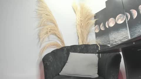 Cloe online show from October 2025 02:56:02 PM