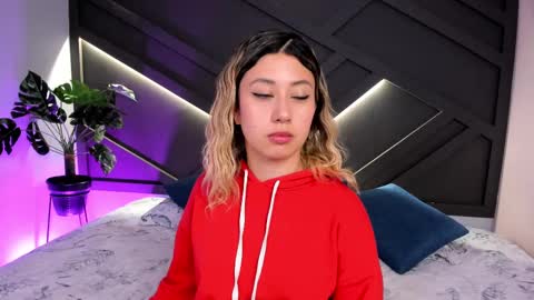 cloe_palmeer online show from February 2025 07:42:01 PM