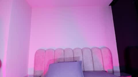 Cloe  Stanfort online show from November 2025 07:27:01 PM