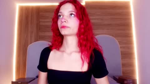 Snapshot of cloe_stanfort chatting on June 2026 07:19:02 PM Cloe Stanfort online show from June 2026 07:19:02 PM