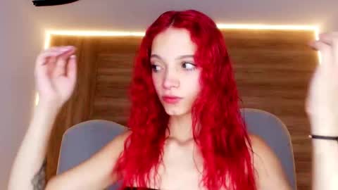 Snapshot of cloe_stanfort chatting on June 2026 07:19:01 PM Cloe Stanfort online show from June 2026 07:19:01 PM