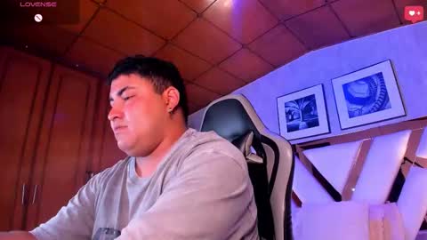 Cloe x Billy online show from November 2025 04:52:01 PM