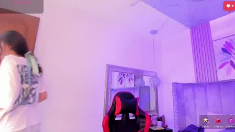 Snapshot of cloe_x_billy chatting on April 2026 12:31:01 PM Cloe x Billy online show from April 2026 12:31:01 PM