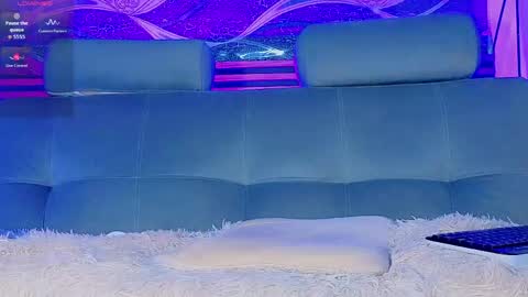 Snapshot of cloee_cameron chatting on May 2026 01:57:16 AM cloee_cameron online show from May 2026 01:57:16 AM