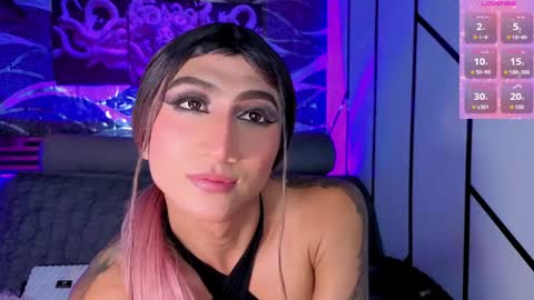 Snapshot of cloee_cameron chatting on June 2026 09:39:01 PM cloee_cameron online show from June 2026 09:39:01 PM