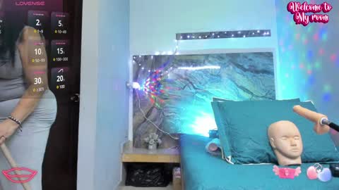 CLOE online show from January 2025 11:23:02 AM