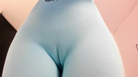 cloe online show from January 2025 10:59:01 PM