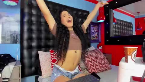 Snapshot of cloerodriguez chatting on November 2025 03:12:02 PM ---Cloe--- online show from November 2025 03:12:02 PM