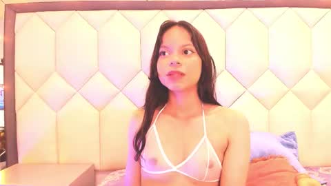 cloeygraweing online show from November 2025 07:02:02 PM