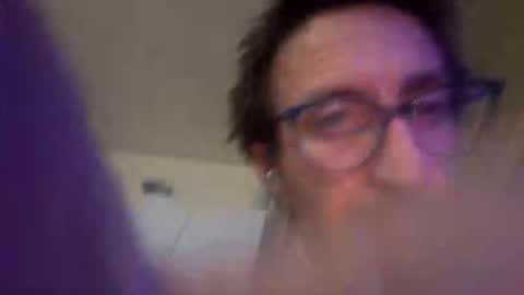 Snapshot of cloudperson chatting on November 2025 11:42:01 AM cloudperson online show from November 2025 11:42:01 AM