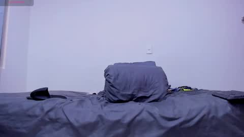 Snapshot of cloudy_pigdude chatting on March 2025 01:51:01 PM CRISTIAN online show from March 2025 01:51:01 PM