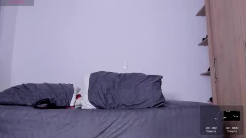 Snapshot of cloudy_pigdude chatting on March 2025 04:19:01 AM CRISTIAN online show from March 2025 04:19:01 AM