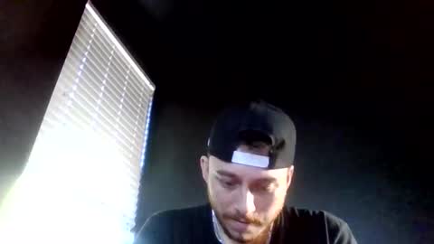 Snapshot of cloudyydayzz chatting on May 2026 01:22:01 AM tallhungandcloudy online show from May 2026 01:22:01 AM