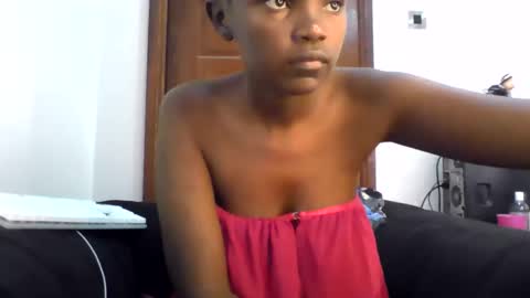 Snapshot of coastal_baddie chatting on June 2026 07:43:01 AM Ninah online show from June 2026 07:43:01 AM