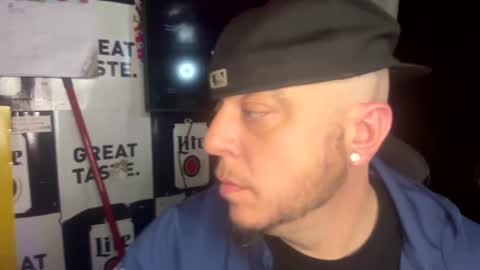 Snapshot of cock_n_creamz_n_wet_dreamz chatting on December 2024 04:09:01 PM COCK N CREAMZ WET DREAMZ online show from December 2024 04:09:01 PM