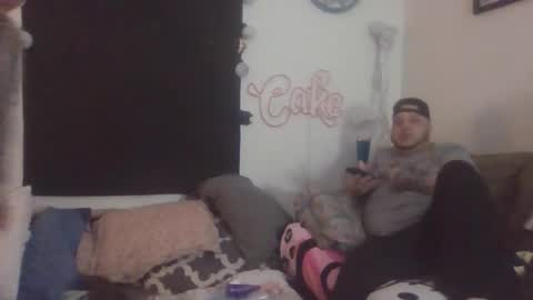 Snapshot of cock_n_creamz_n_wet_dreamz chatting on December 2025 08:54:02 AM COCK N CREAMZ WET DREAMZ online show from December 2025 08:54:02 AM
