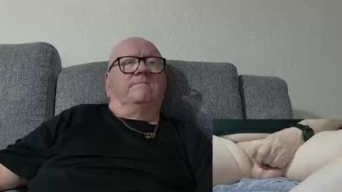 Charlie. online show from April 2026 10:51:01 PM