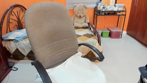 titanis online show from February 2026 09:41:01 PM