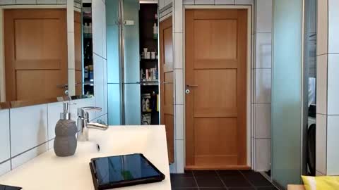 Cockvantage online show from September 2025 11:55:02 AM