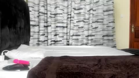 Snapshot of coco_leila chatting on February 2025 03:13:02 AM coco_leila online show from February 2025 03:13:02 AM