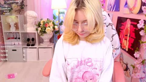 Snapshot of coconut_mia chatting on January 2025 09:13:01 PM Mia online show from January 2025 09:13:01 PM