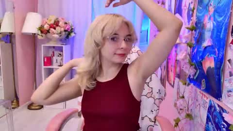 Snapshot of coconut_mia chatting on September 2025 03:45:01 PM Mia online show from September 2025 03:45:01 PM