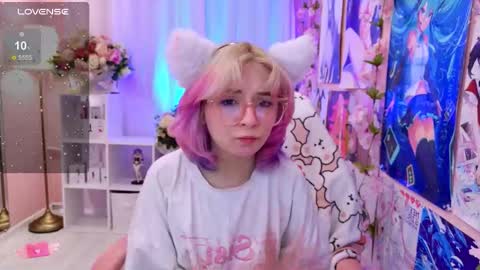 Snapshot of coconut_mia chatting on October 2025 02:25:02 PM Mia online show from October 2025 02:25:02 PM