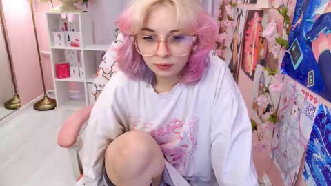 Snapshot of coconut_mia chatting on October 2025 01:53:02 PM Mia online show from October 2025 01:53:02 PM