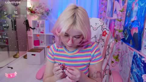 Snapshot of coconut_mia chatting on October 2025 05:34:02 PM Mia online show from October 2025 05:34:02 PM