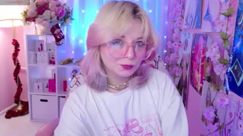 Snapshot of coconut_mia chatting on December 2025 09:10:02 PM Mia online show from December 2025 09:10:02 PM