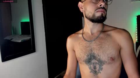 Snapshot of codyluke_ chatting on December 2025 05:12:02 AM Cody Luke online show from December 2025 05:12:02 AM