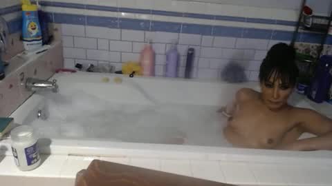 coeamanda80 online show from March 2026 01:56:02 AM