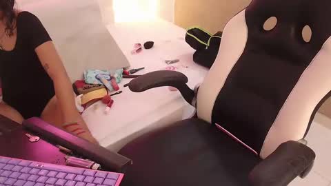 Snapshot of coffe_eyes chatting on October 2025 08:37:01 AM coffe_eyes online show from October 2025 08:37:01 AM