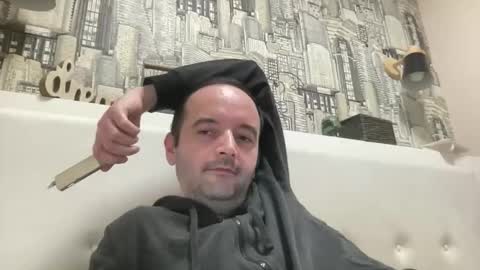 colambus83 online show from February 2026 03:43:01 PM