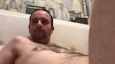 colambus83 online show from April 2026 07:19:01 PM