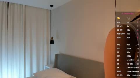 Snapshot of colbymcroberts chatting on September 2025 01:00:01 AM Carry online show from September 2025 01:00:01 AM