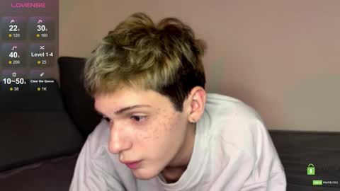 Snapshot of colestorm_ chatting on December 2025 09:20:01 PM COLE - ig online show from December 2025 09:20:01 PM