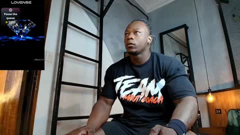 Snapshot of colethunder chatting on December 2024 07:00:01 PM ColeThunder online show from December 2024 07:00:01 PM