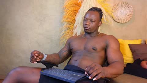 Snapshot of colethunder chatting on December 2024 10:33:02 PM ColeThunder online show from December 2024 10:33:02 PM