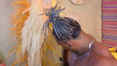 Snapshot of colethunder chatting on December 2024 02:04:01 AM ColeThunder online show from December 2024 02:04:01 AM